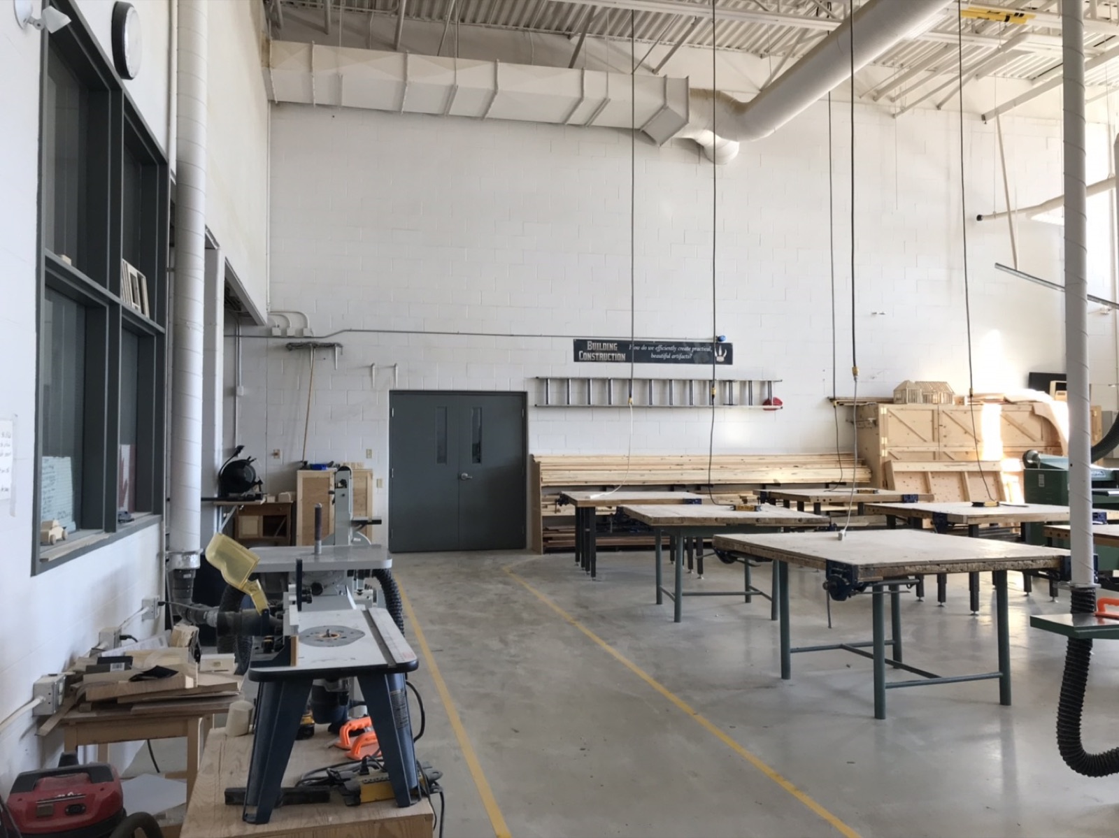 Drumheller Valley Secondary School 사진 16